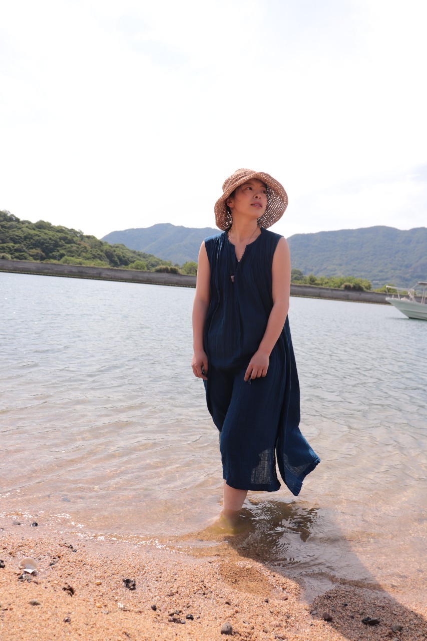 藍染タックタックノースリーブワンピース 商品詳細｜そらのき｜肌に