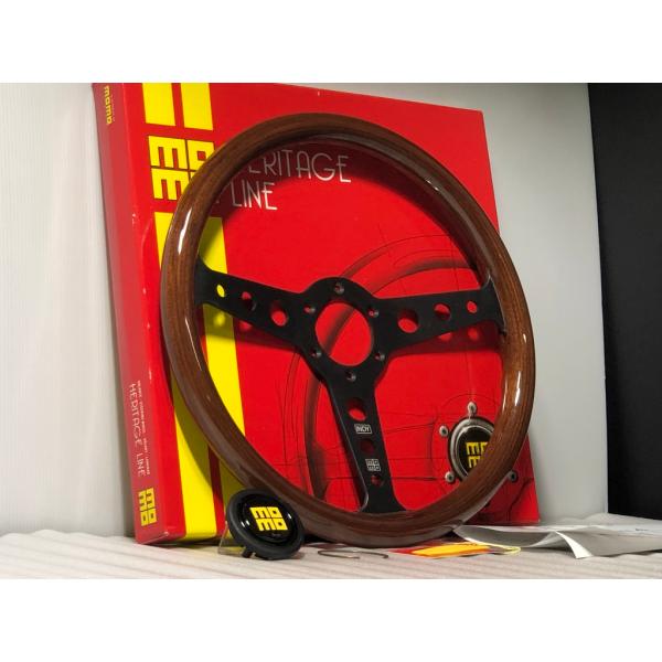 MOMO（モモ） ☆MOMO☆ ステアリング ヘリテージライン インディ 350mm